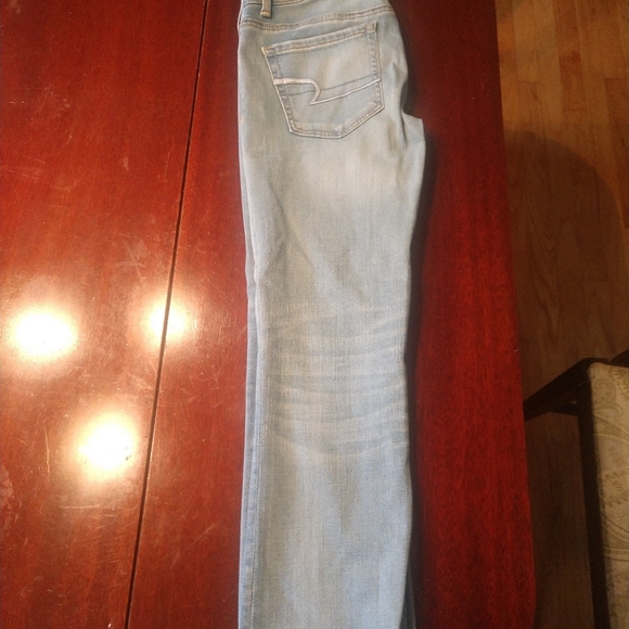 American Eagle Outfitters Artist Crop Jeans Size 4 Like New! - Picture 6 of 6